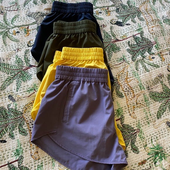 P.E Nation, Like NEW, set of 4 shorts. The Full Time Short. - Picture 6 of 15